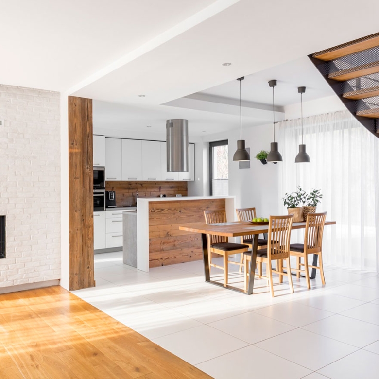 Light and modern apartment